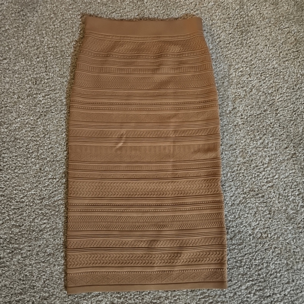 Babaton Tube Skirt M